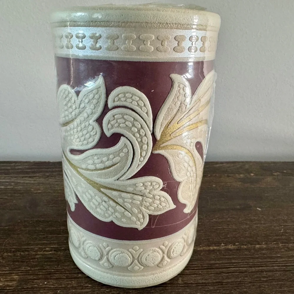 Graham & Brown Super Fresco Wallpaper Border Burgundy Gold Acanthus 2 Rolls 30ft